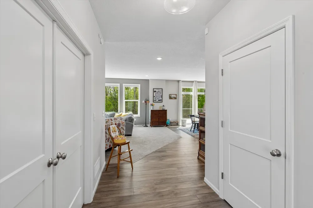 5590 Upper 179th St W, Lakeville, MN 55044