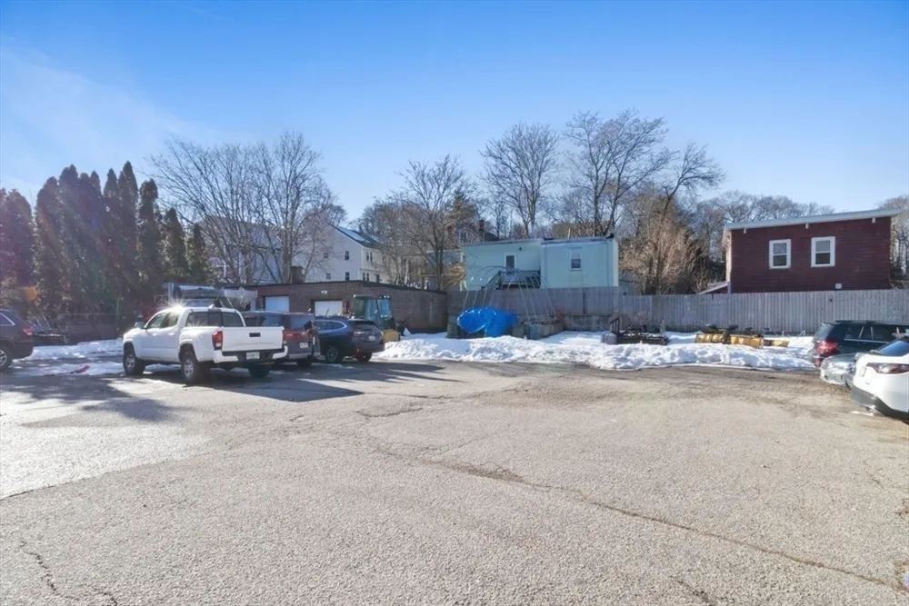 47 Dighton St, Boston, MA 02135