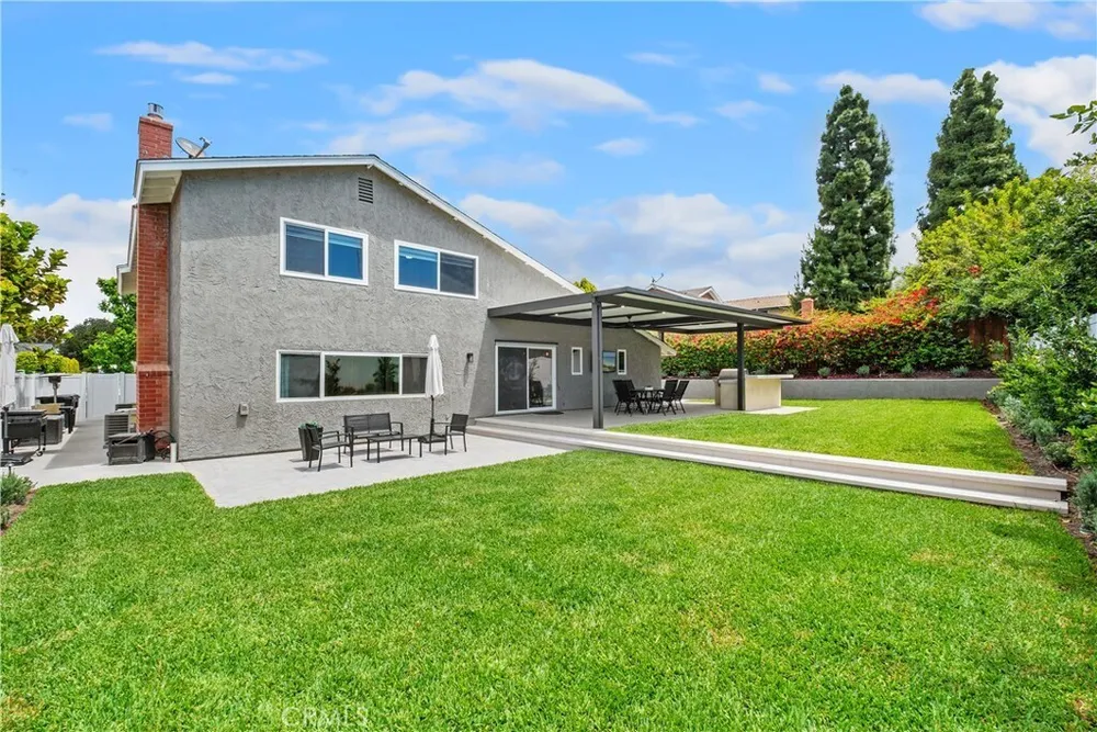 27022 Mariscal Ln, Mission Viejo, CA 92691