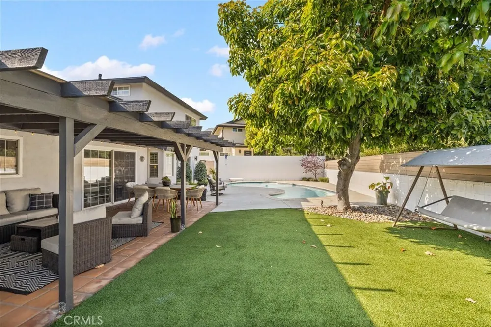 348 N Mountain Ave, Monrovia, CA 91016