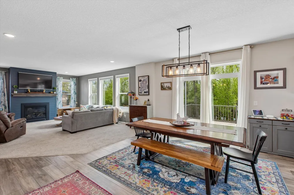 5590 Upper 179th St W, Lakeville, MN 55044