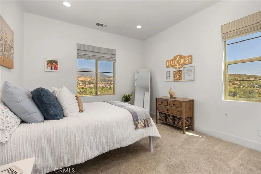 1835 ALISO CANYON DR, Lake Forest, CA 92679