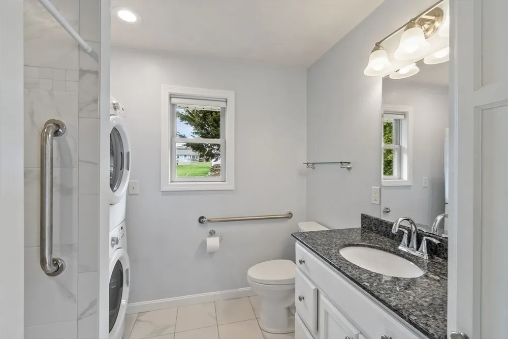1 Anderson St, Peabody, MA 01960