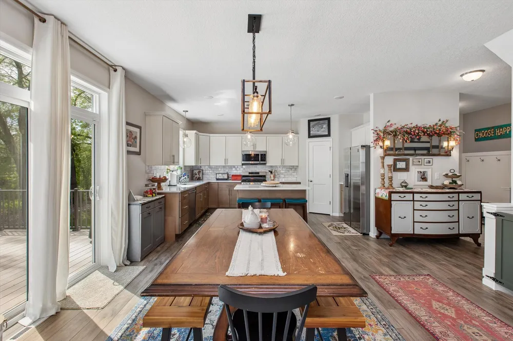 5590 Upper 179th St W, Lakeville, MN 55044