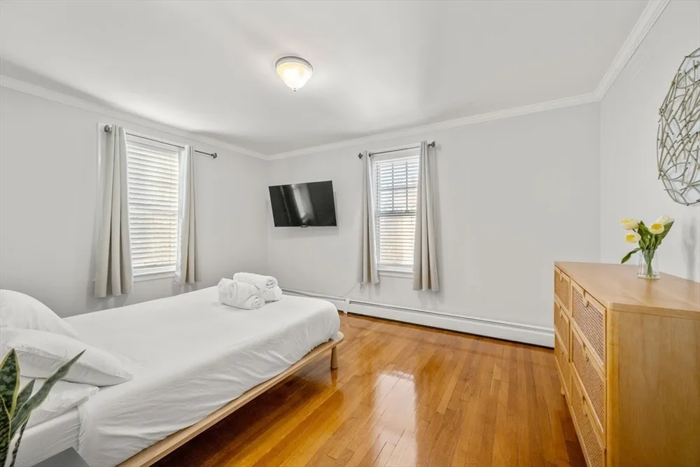 67 Saint James Circle, Newton, MA 02458