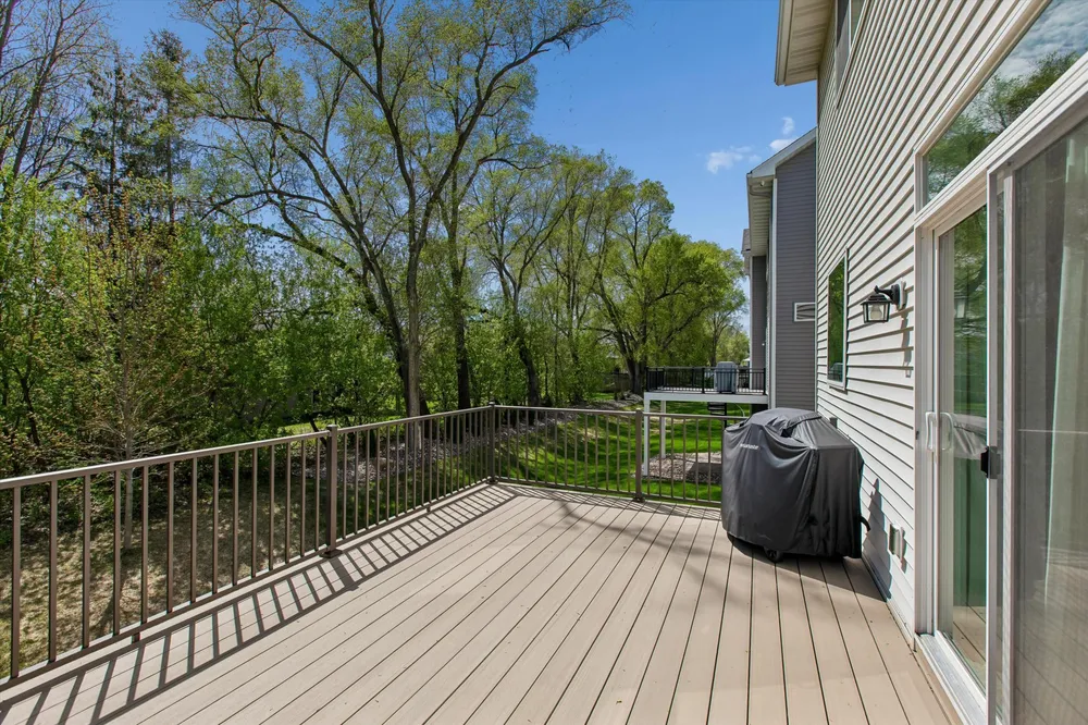 5590 Upper 179th St W, Lakeville, MN 55044