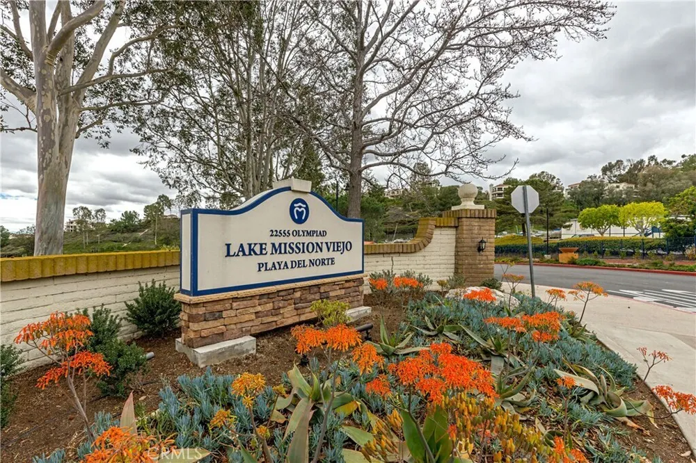 27022 Mariscal Ln, Mission Viejo, CA 92691