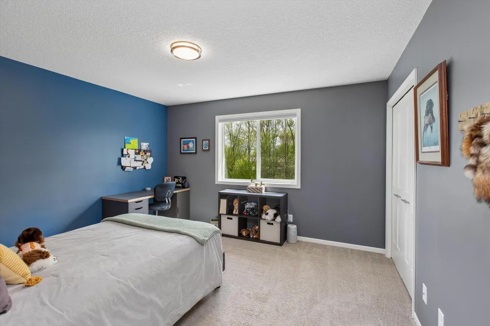 5590 Upper 179th St W, Lakeville, MN 55044