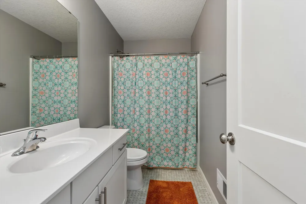 5590 Upper 179th St W, Lakeville, MN 55044
