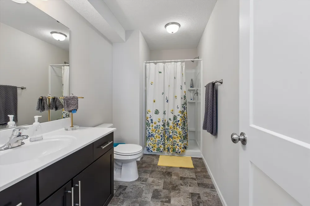 5590 Upper 179th St W, Lakeville, MN 55044