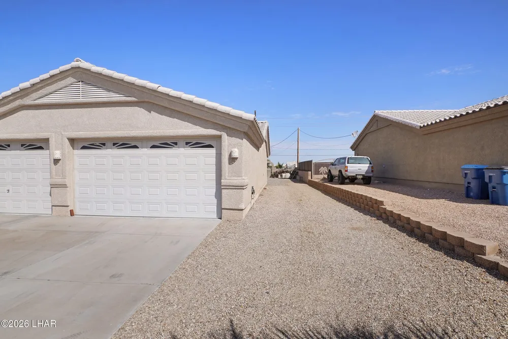 3021 Crater Dr, Lake Havasu City, AZ 86404