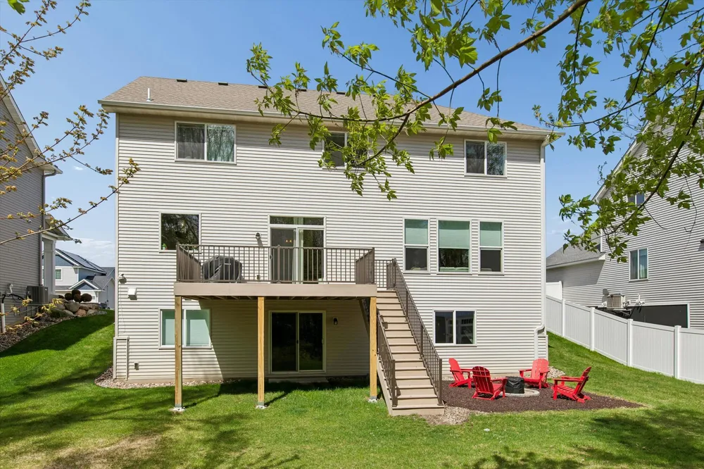 5590 Upper 179th St W, Lakeville, MN 55044