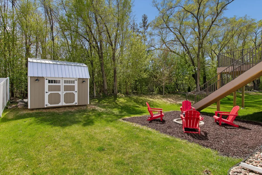 5590 Upper 179th St W, Lakeville, MN 55044