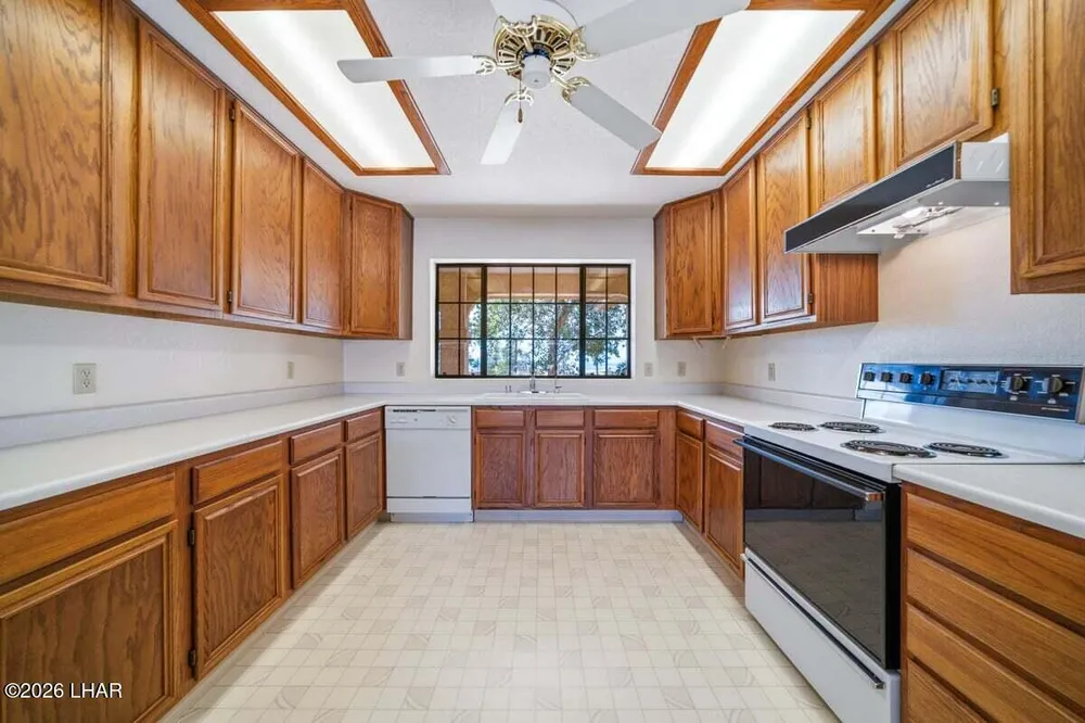598 Sand Dab Ct, Lake Havasu City, AZ 86404