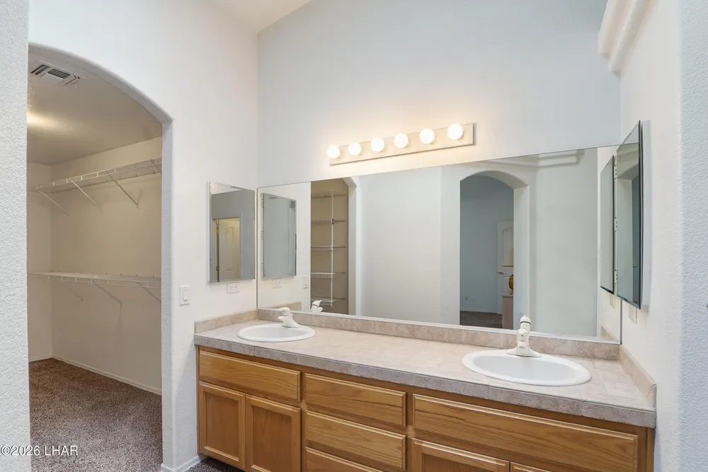 3021 Crater Dr, Lake Havasu City, AZ 86404