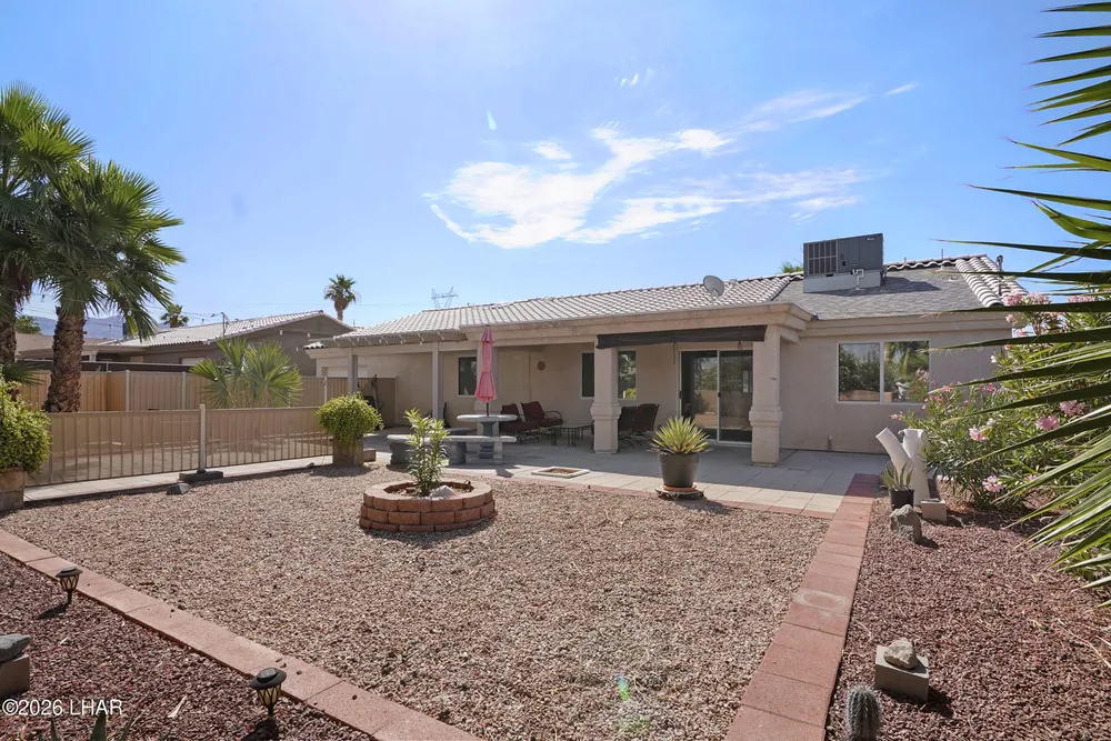 3021 Crater Dr, Lake Havasu City, AZ 86404