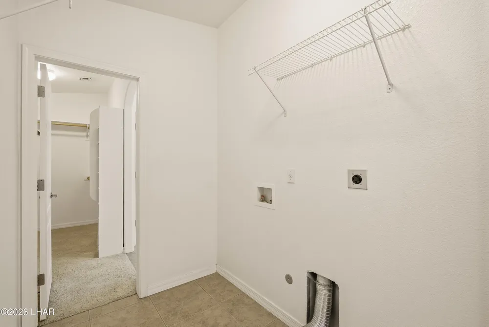 3316 Thundercloud Dr, Lake Havasu City, AZ 86406