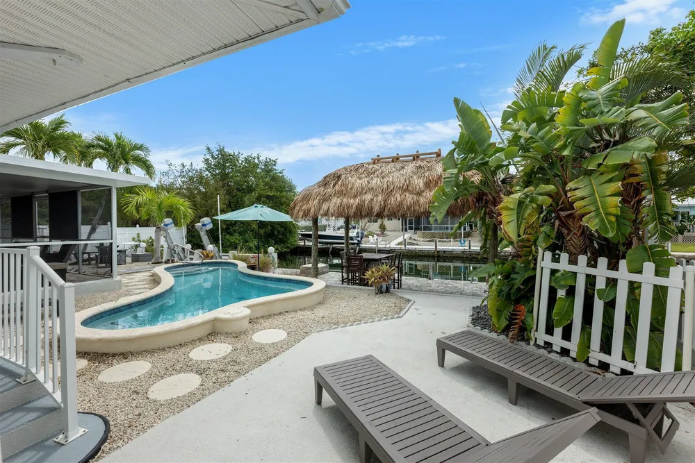 11295 3rd Avenue Gulf, Marathon, FL 33050