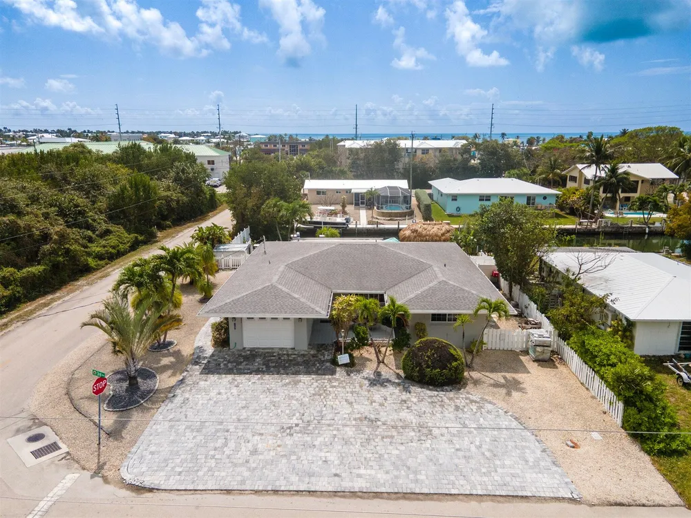 11295 3rd Avenue Gulf, Marathon, FL 33050