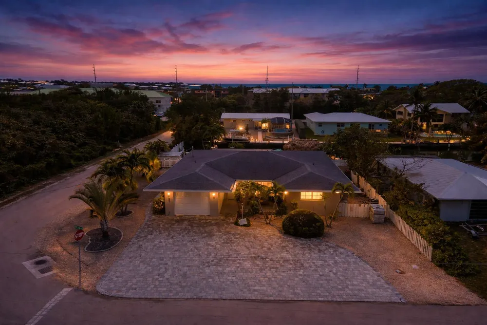 11295 3rd Avenue Gulf, Marathon, FL 33050