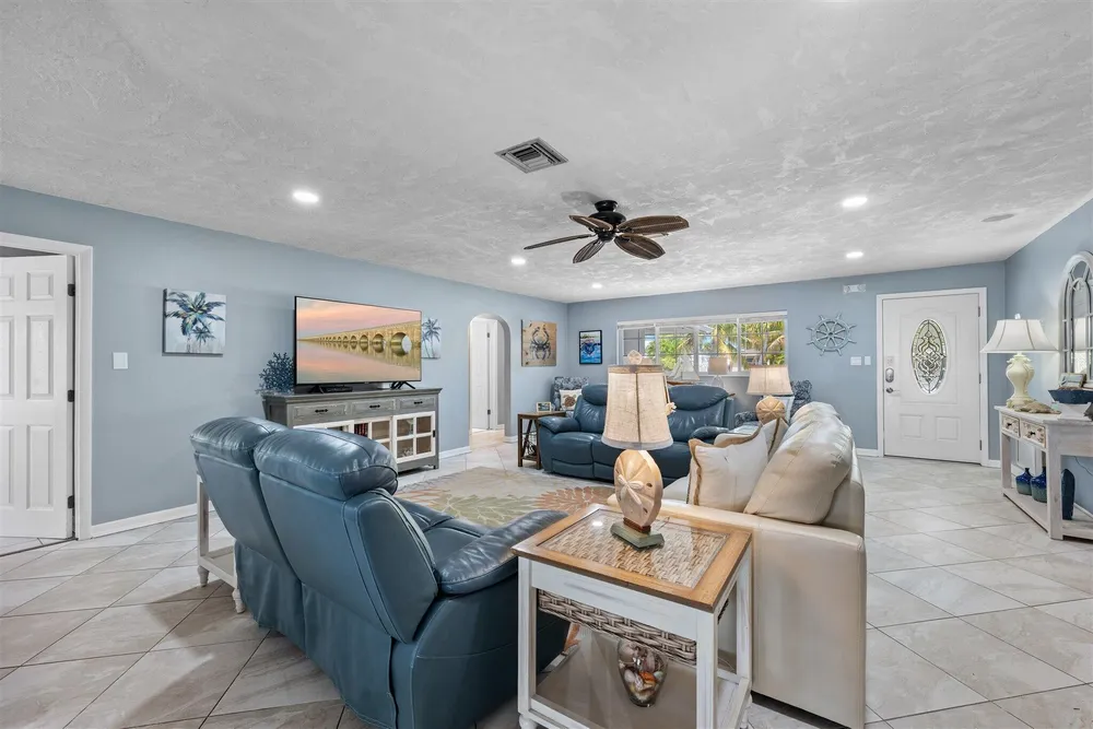 11295 3rd Avenue Gulf, Marathon, FL 33050