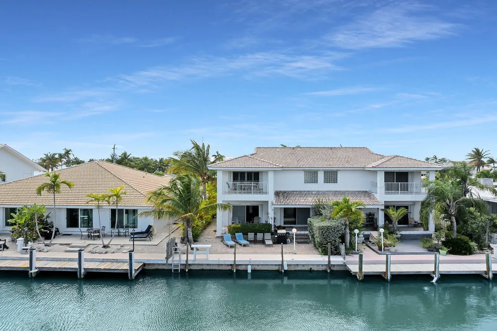180 9th St, Key Colony Beach, FL 33051