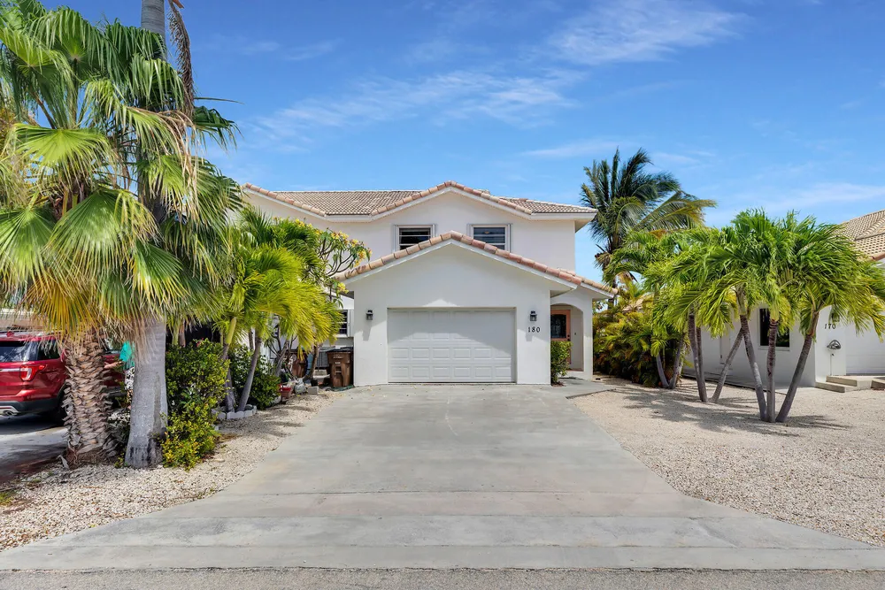 180 9th St, Key Colony Beach, FL 33051