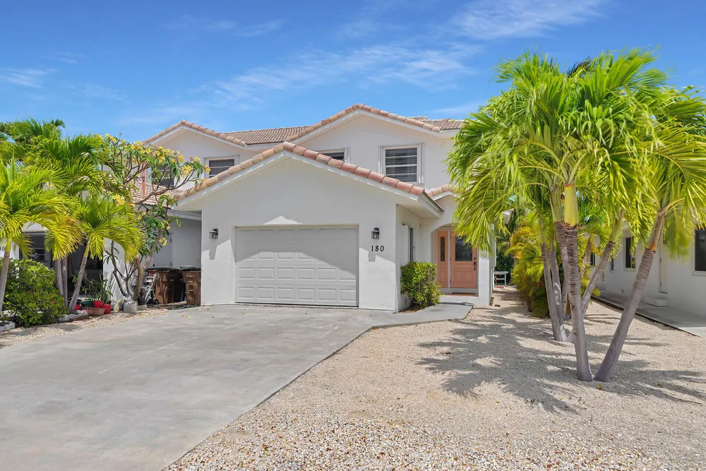 180 9th St, Key Colony Beach, FL 33051