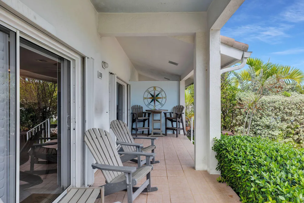 180 9th St, Key Colony Beach, FL 33051