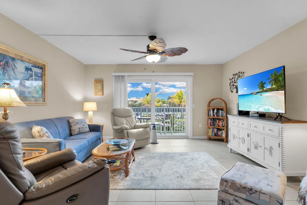 1101 W Ocean Dr, Key Colony Beach, FL 33051