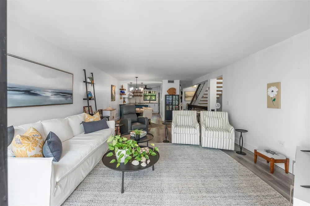 601 W Ocean Dr, Key Colony Beach, FL 33051