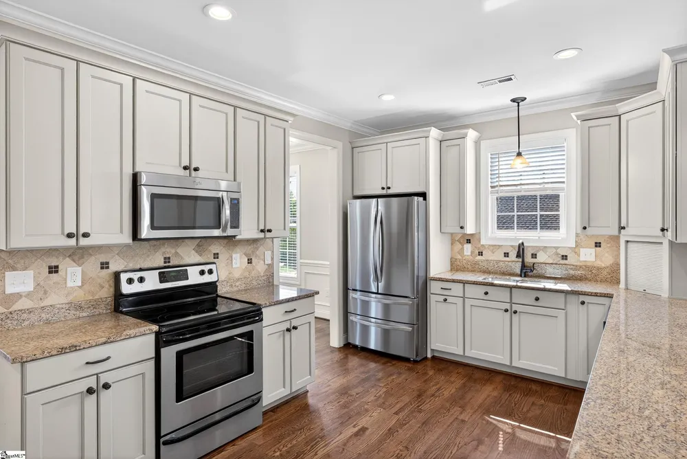 6 Setting Sun Ln, Travelers Rest, SC 29690