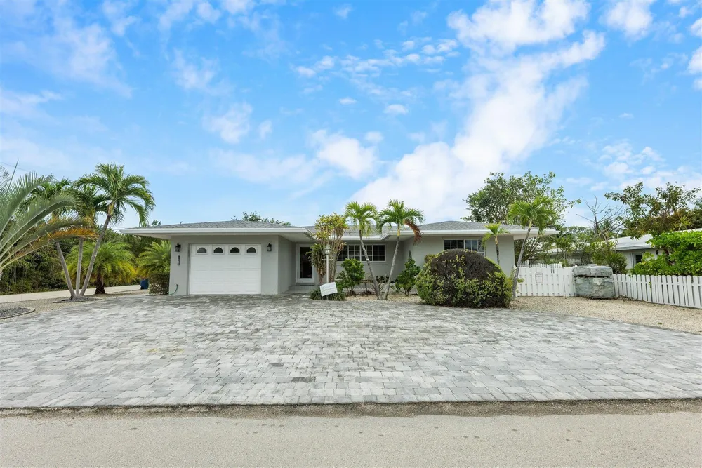 11295 3rd Avenue Gulf, Marathon, FL 33050
