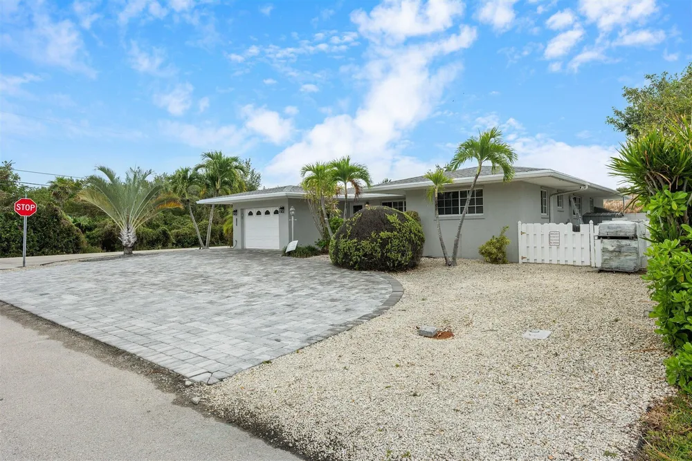 11295 3rd Avenue Gulf, Marathon, FL 33050