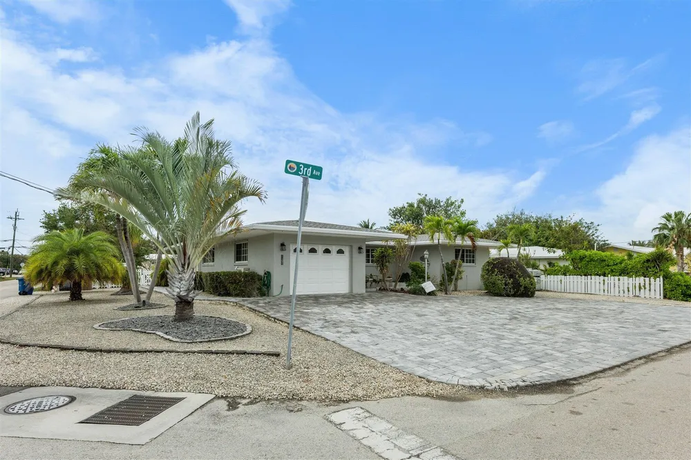 11295 3rd Avenue Gulf, Marathon, FL 33050