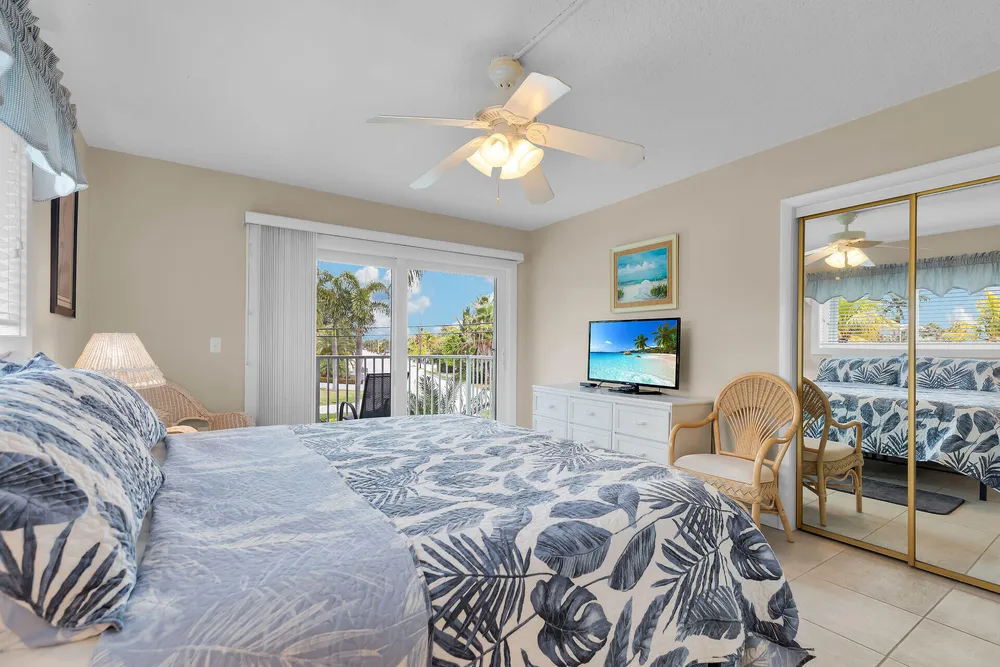 1101 W Ocean Dr, Key Colony Beach, FL 33051