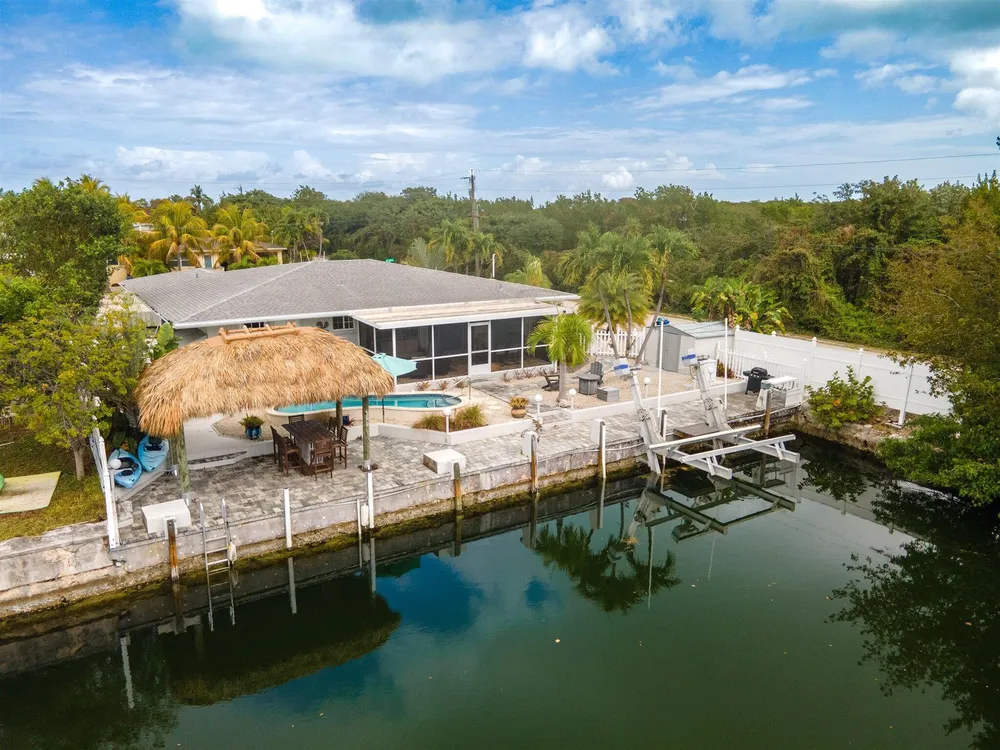 11295 3rd Avenue Gulf, Marathon, FL 33050