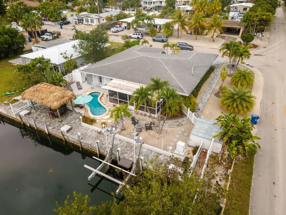 11295 3rd Avenue Gulf, Marathon, FL 33050