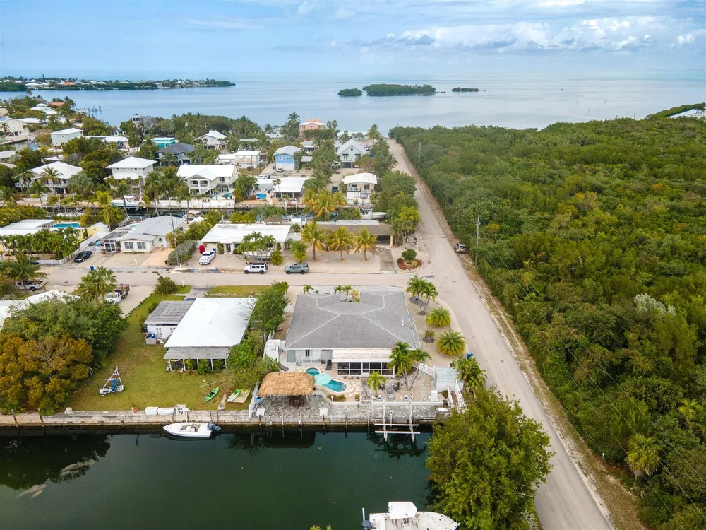 11295 3rd Avenue Gulf, Marathon, FL 33050