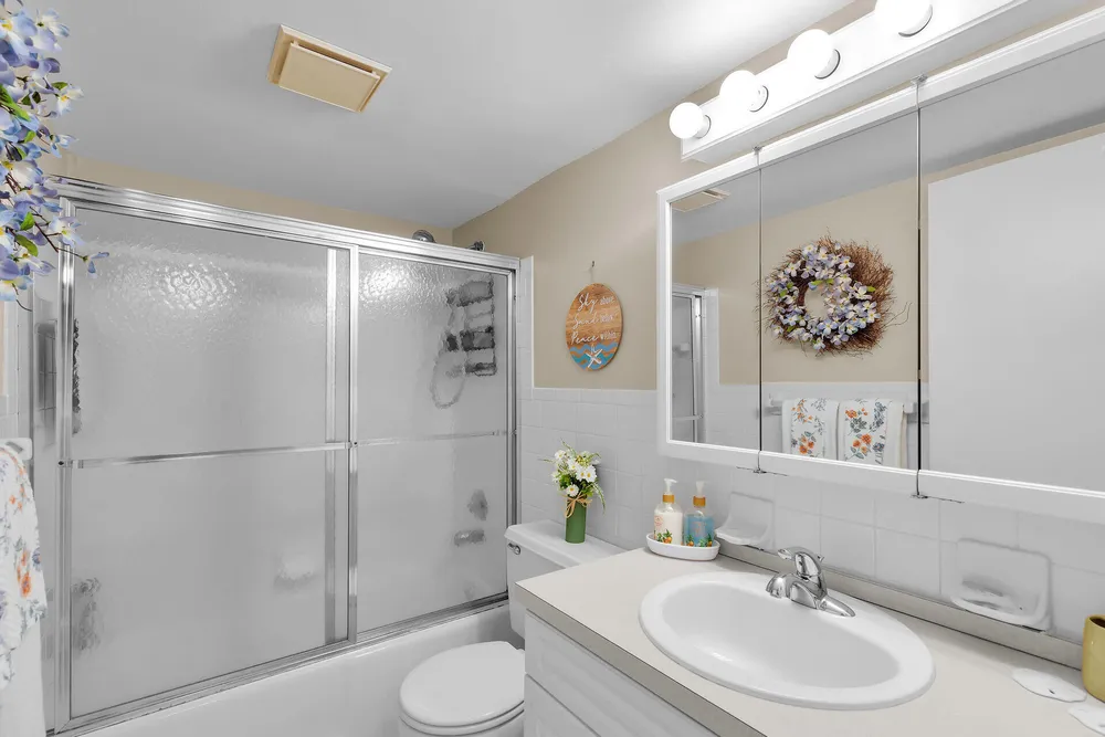 1101 W Ocean Dr, Key Colony Beach, FL 33051