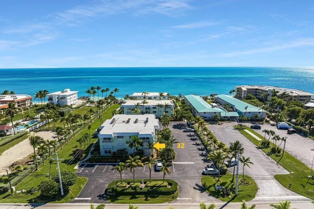 1101 W Ocean Dr, Key Colony Beach, FL 33051