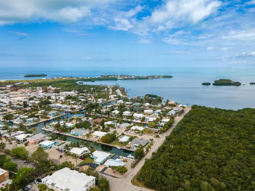 11295 3rd Avenue Gulf, Marathon, FL 33050