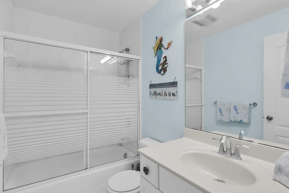 180 9th St, Key Colony Beach, FL 33051