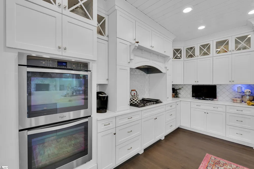 233 Grandmont Ct, Greer, SC 29650-3054