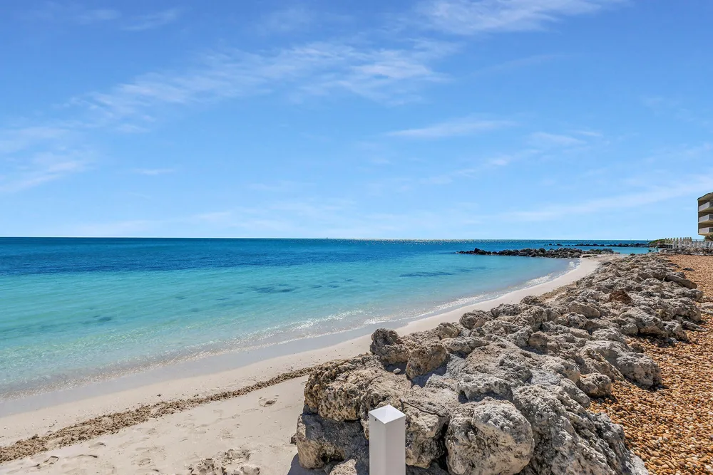 1101 W Ocean Dr, Key Colony Beach, FL 33051