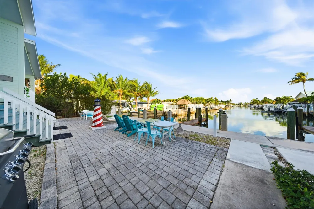 340 E Ocean Dr, Key Colony Beach, FL 33051