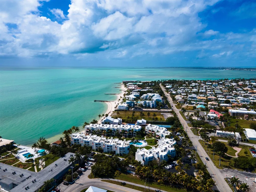 601 W Ocean Dr, Key Colony Beach, FL 33051