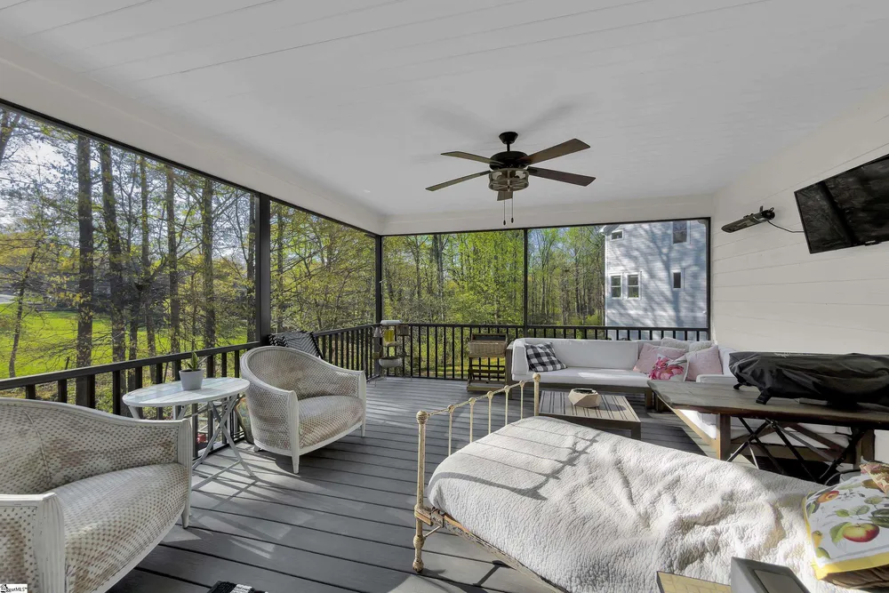 233 Grandmont Ct, Greer, SC 29650-3054