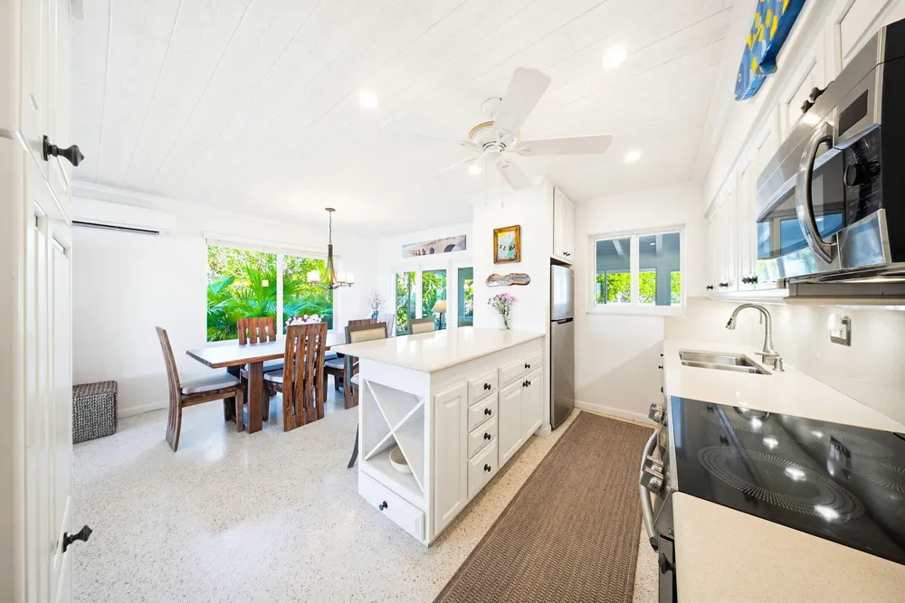 1148 Big Pine Ave, Big Pine, FL 33043