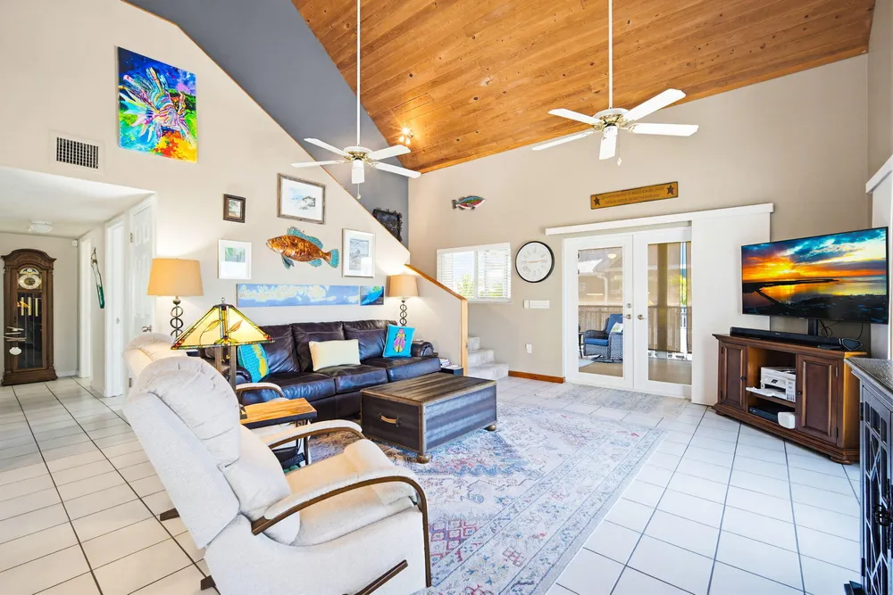 612 Blackbeard Rd, Little Torch Key, FL 33042